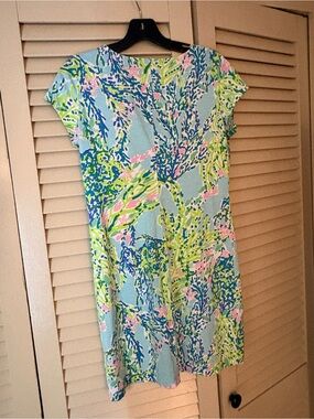 Lilly Pulitzer Pastel Floral Printed Shift Dress in Blue, Green & Pink